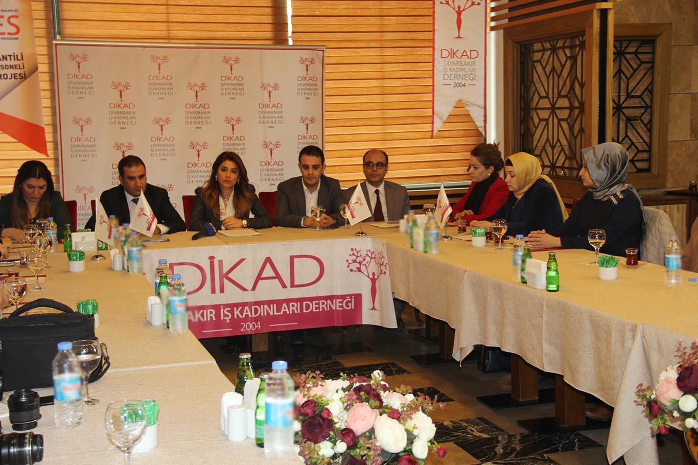 Diyarbakır’da kadınlara yönelik mesleki eğitim programı açıldı